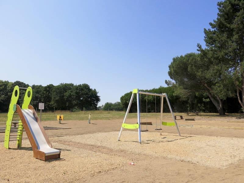 Holiday park Terres De France - Le Domaine Du Moulin Neuf 3*