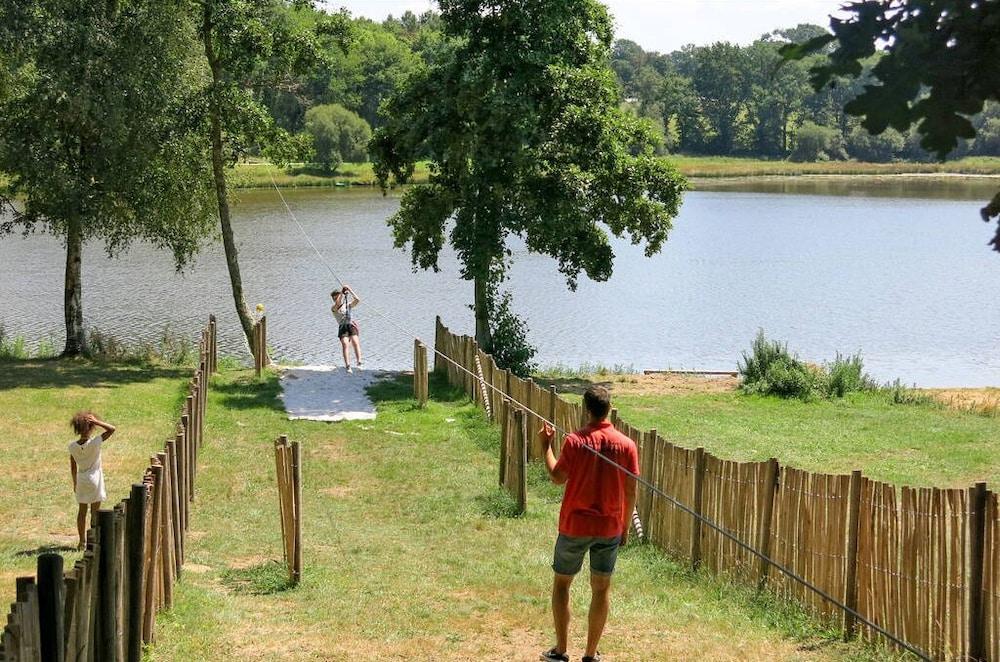 Holiday park Terres De France - Le Domaine Du Moulin Neuf 3*